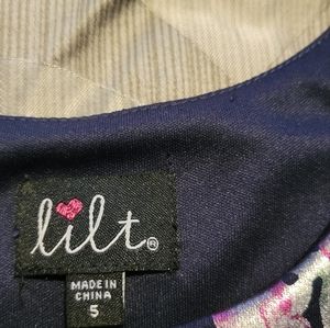Lilt girl dress. Size 5. Navy blue with beautiful flower details.